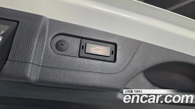 KGM G4 2017 thumb 12