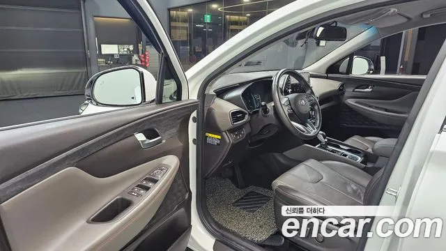 Hyundai Santa Fe 2018 thumb 2