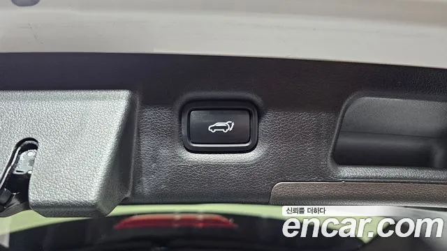 Hyundai Santa Fe 2018 thumb 6