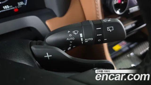 Toyota Alphard 2025 thumb 8