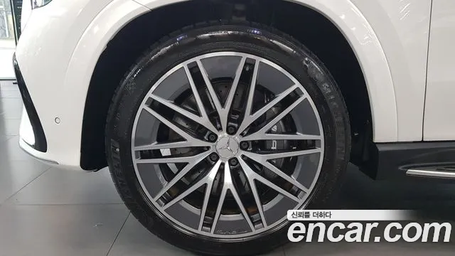 Mercedes-Benz E-Класс 2025 thumb 4