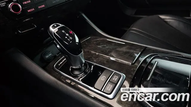 Kia K9 2016 thumb 7