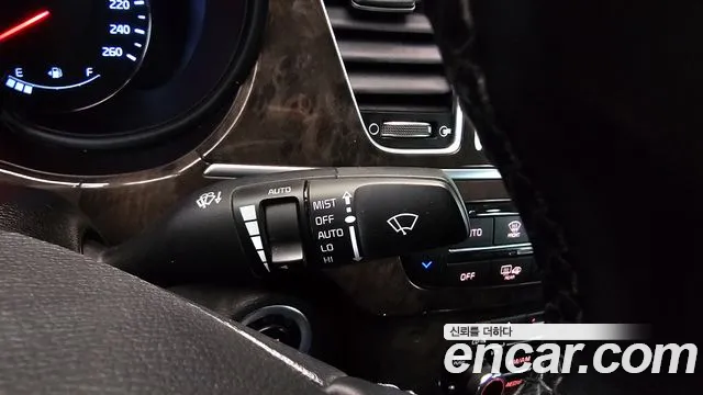 Kia K9 2016 thumb 2