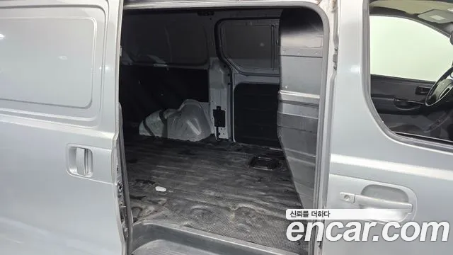 Hyundai Staria 2014 thumb 9