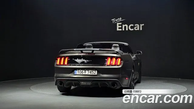 Ford Mustang 2015 thumb 7