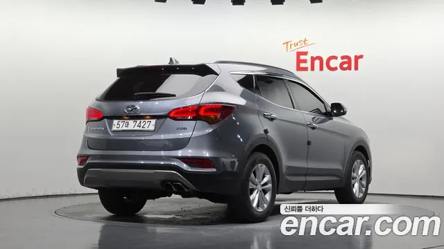 Hyundai Santafe 2018 thumb 6