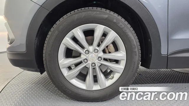 Hyundai Santafe 2018 thumb 11