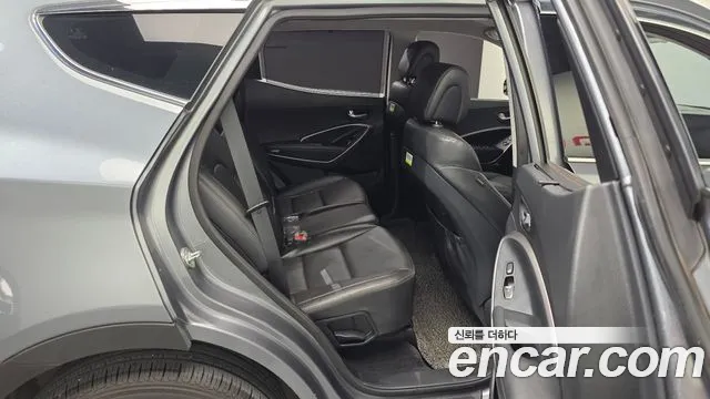 Hyundai Santafe 2018 thumb 4