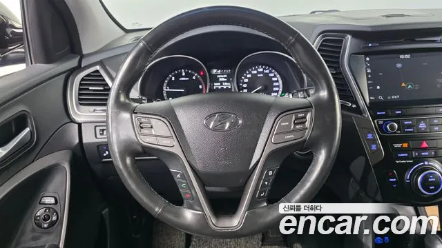 Hyundai Santafe 2018 thumb 10