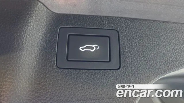 Hyundai Santafe 2018 thumb 8