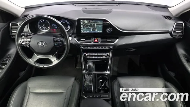 Hyundai Grandeur 2017 thumb 4
