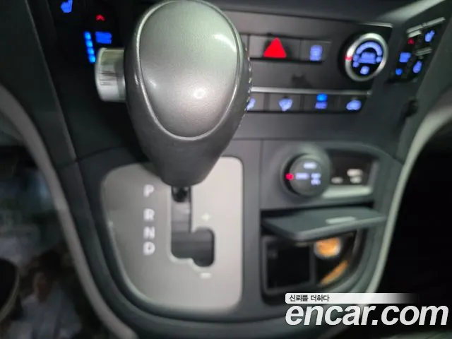 Hyundai Staria 2017 thumb 9