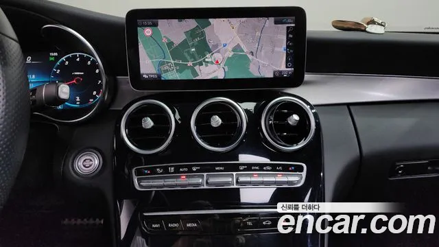 Mercedes-Benz C-Class 2020 thumb 9
