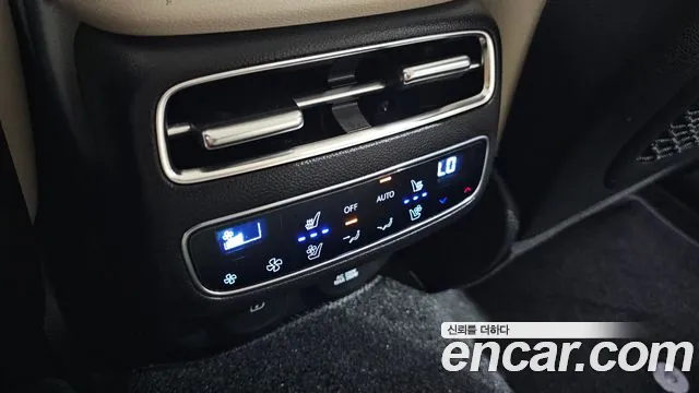 Genesis GV70 2024 thumb 10