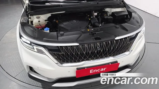 Kia Carnival 2021 thumb 3