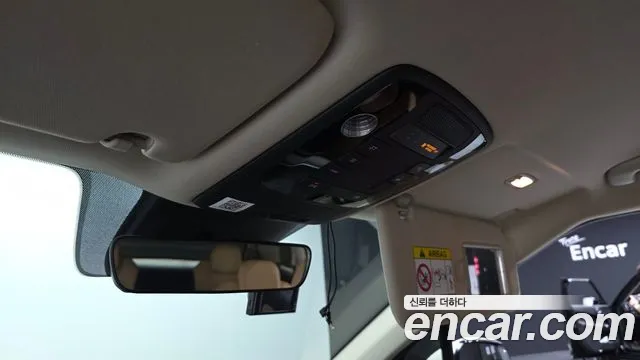 Kia Carnival 2021 thumb 10