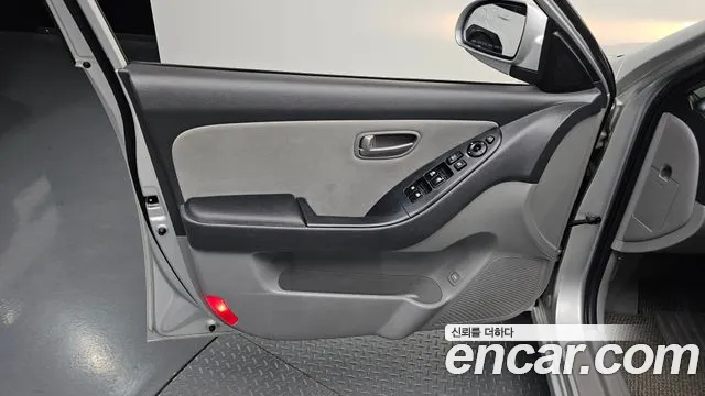 Hyundai Avante 2007 thumb 4