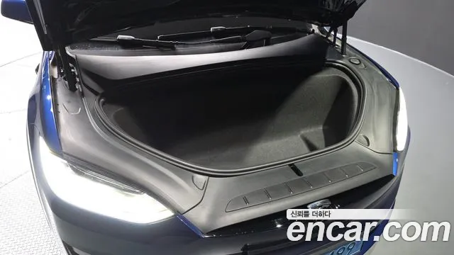 Tesla Model X 2023 thumb 5