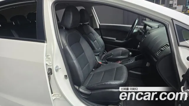 Kia K3 2013 thumb 12