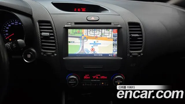 Kia K3 2013 thumb 11