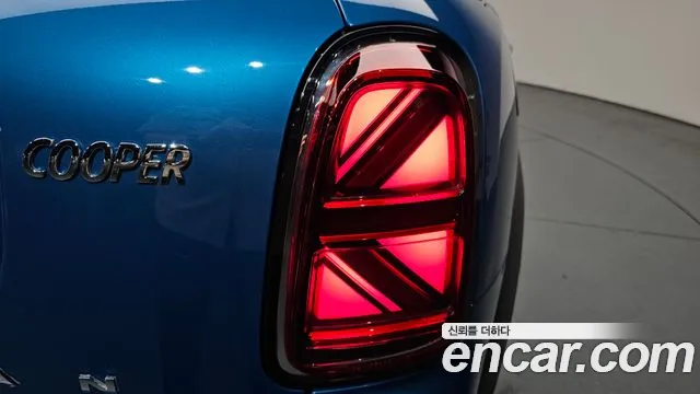 Mini Cooper Countryman 2024 thumb 2