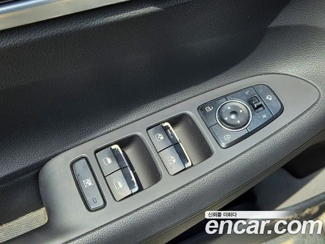 Hyundai Grandeur 2016 thumb 12