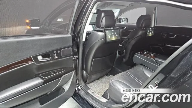 Kia K9 2015 thumb 8
