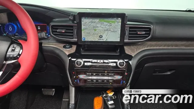 Ford Explorer 2022 thumb 6