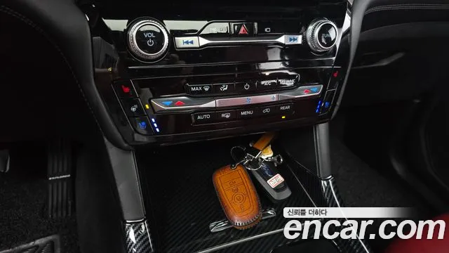 Ford Explorer 2022 thumb 3
