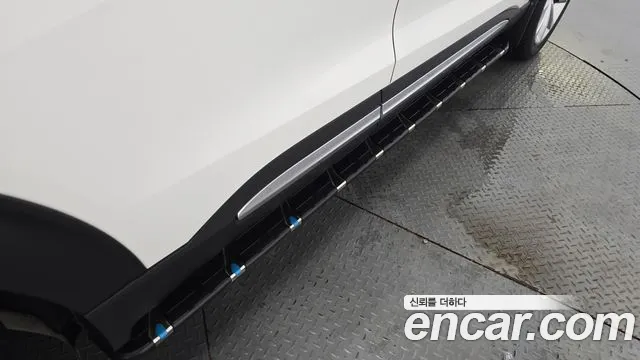Ford Explorer 2022 thumb 9