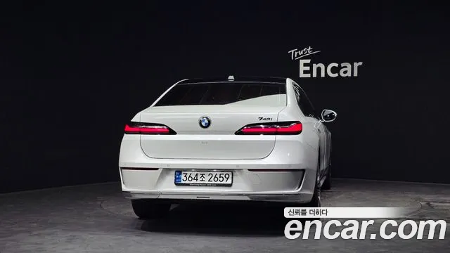 BMW 7 серии 2022 thumb 2