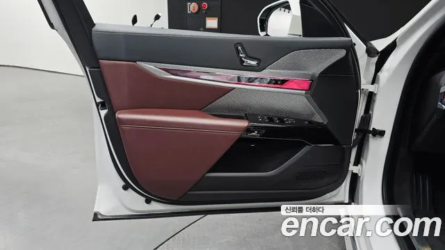 BMW 7 серии 2022 thumb 8