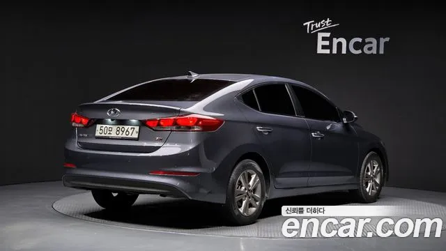 Hyundai AD 2017 thumb 12