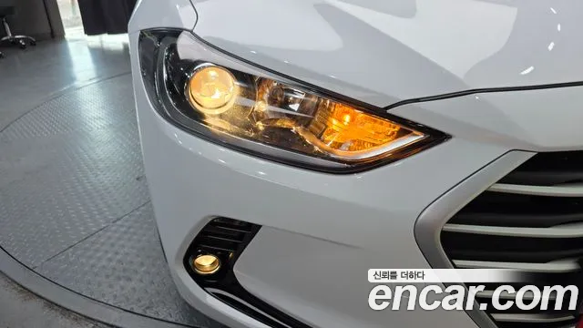 Hyundai Avante 2017 thumb 12