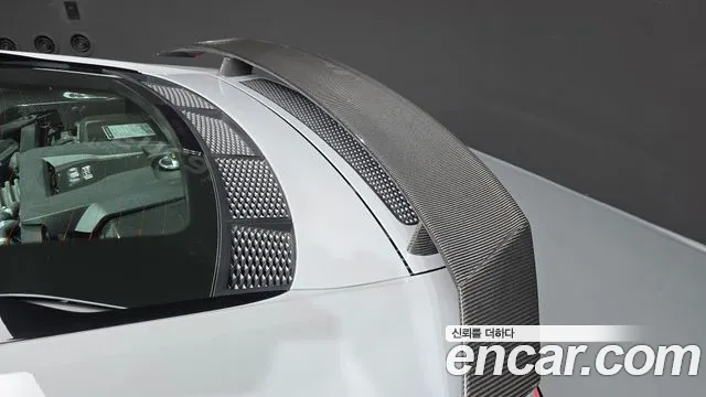 Audi R8 2021 thumb 6