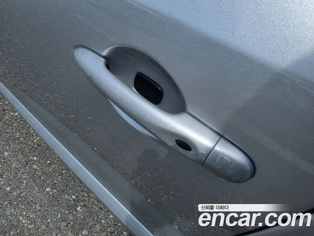 Renault SM3 2010 thumb 10