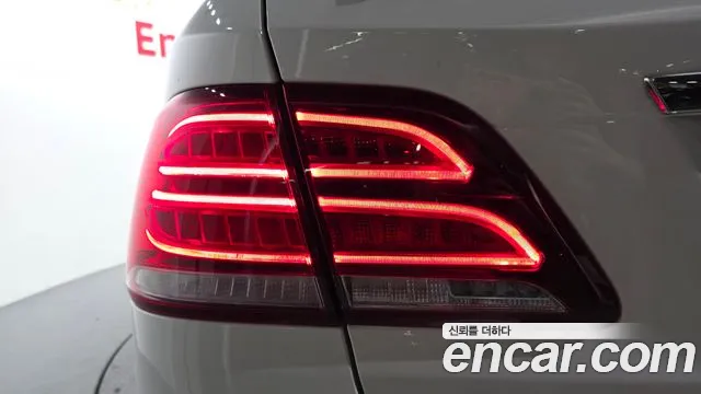Mercedes-Benz GLE-Класс 2018 thumb 11