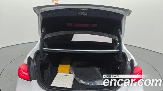 BMW 3 серии 2018 thumb 8