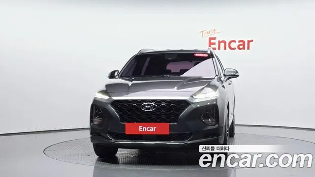 Hyundai Santa Fe 2018 thumb 4