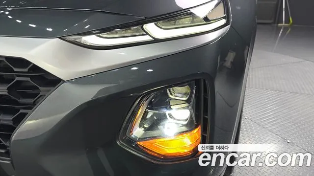 Hyundai Santa Fe 2018 thumb 6