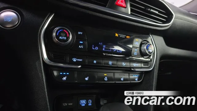 Hyundai Santa Fe 2018 thumb 2