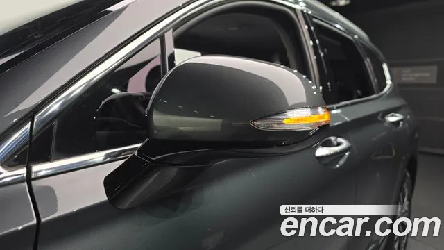 Hyundai Santa Fe 2018 thumb 3