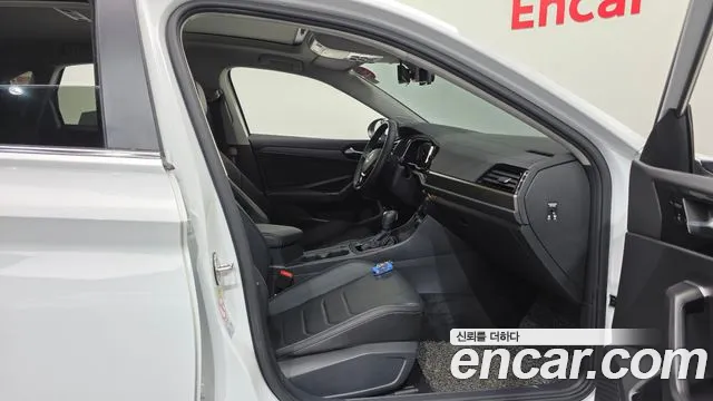 Volkswagen Jetta 2021 thumb 7