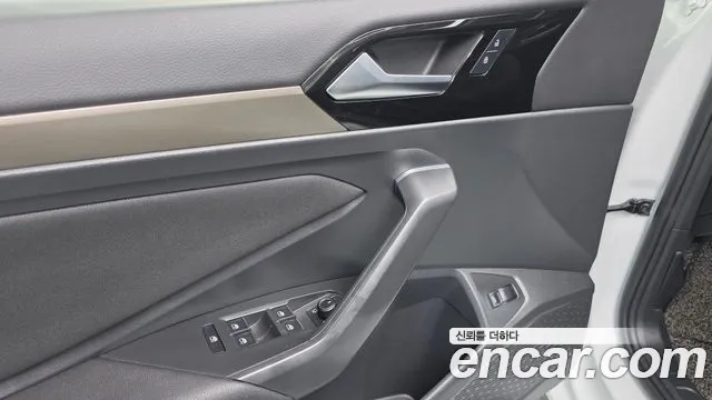 Volkswagen Jetta 2021 thumb 8