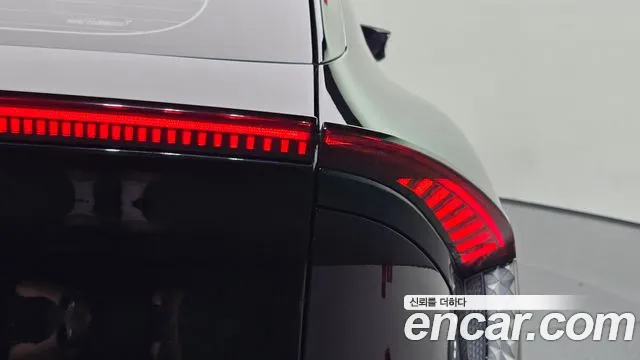 Kia EV6 2022 thumb 2