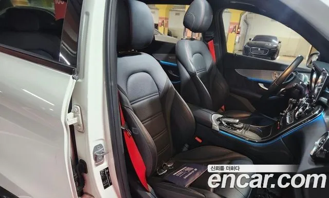 Mercedes-Benz GLC 2018 thumb 3