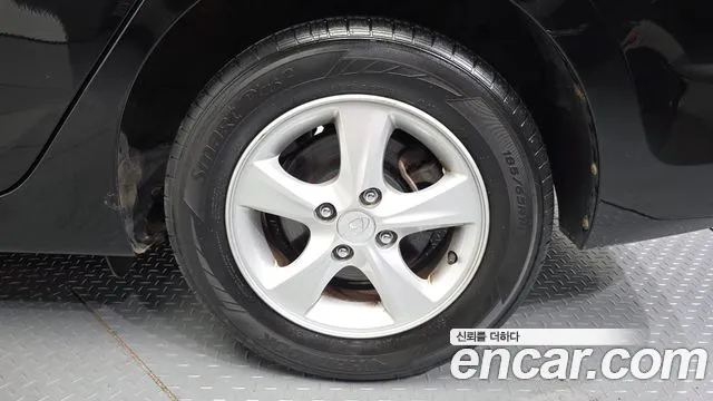 Hyundai Accent 2013 thumb 3