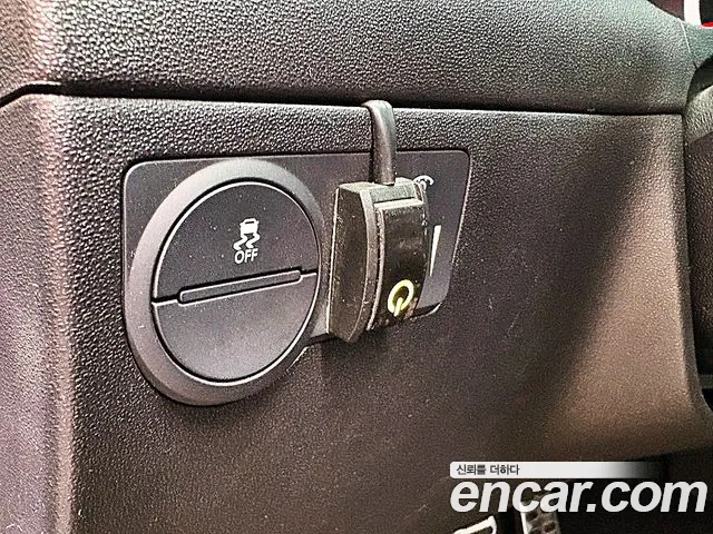 Hyundai Genesis 2010 thumb 4