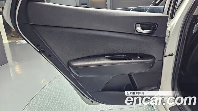 Kia K5 2015 thumb 4