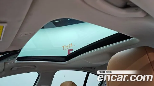 BMW 5 серии 2018 thumb 5